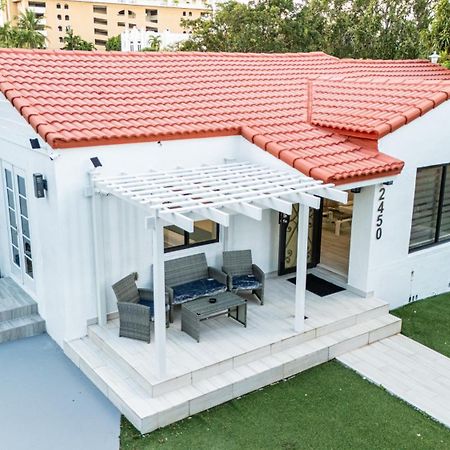 Luxury Retreat 3B ,2Ba Pool , Coral Gables Center Villa Miami Eksteriør bilde