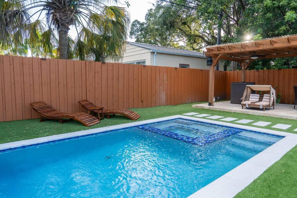 Luxury Retreat 3B ,2Ba Pool , Coral Gables Center Villa Miami Eksteriør bilde