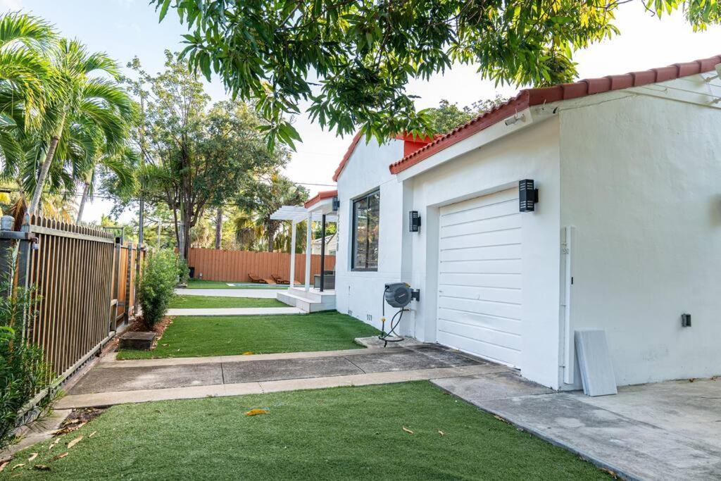 Luxury Retreat 3B ,2Ba Pool , Coral Gables Center Villa Miami Eksteriør bilde