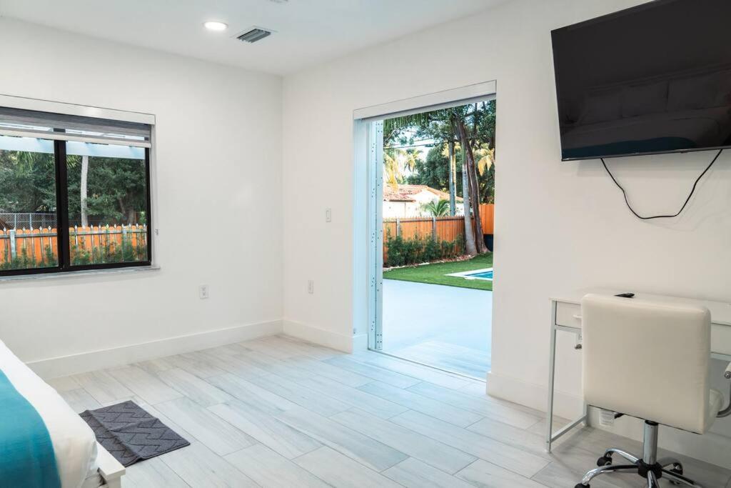 Luxury Retreat 3B ,2Ba Pool , Coral Gables Center Villa Miami Eksteriør bilde