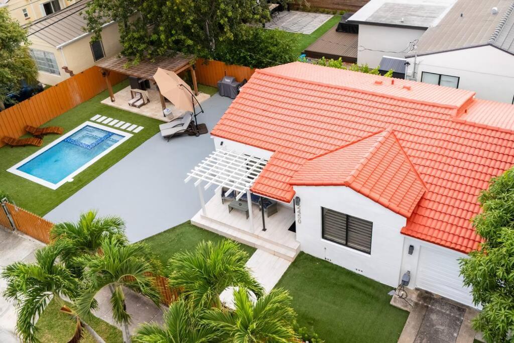 Luxury Retreat 3B ,2Ba Pool , Coral Gables Center Villa Miami Eksteriør bilde