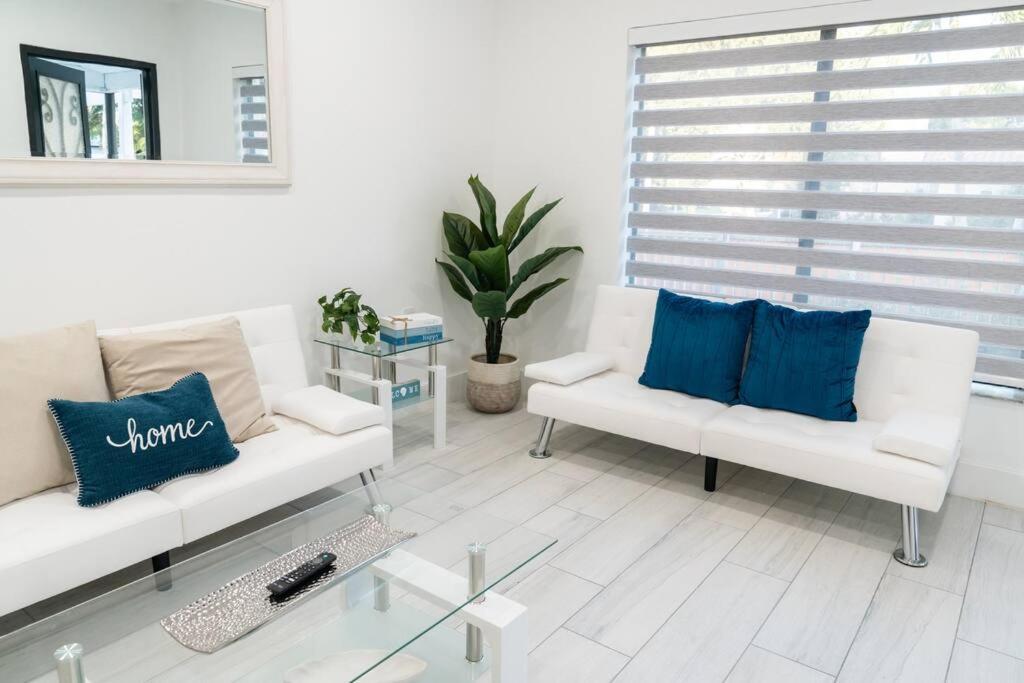 Luxury Retreat 3B ,2Ba Pool , Coral Gables Center Villa Miami Eksteriør bilde
